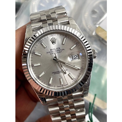 High End Swiss Rolex Oyster Perpetual Datejust Silver Dial Automatic Replica Men's Watch 126334-0004