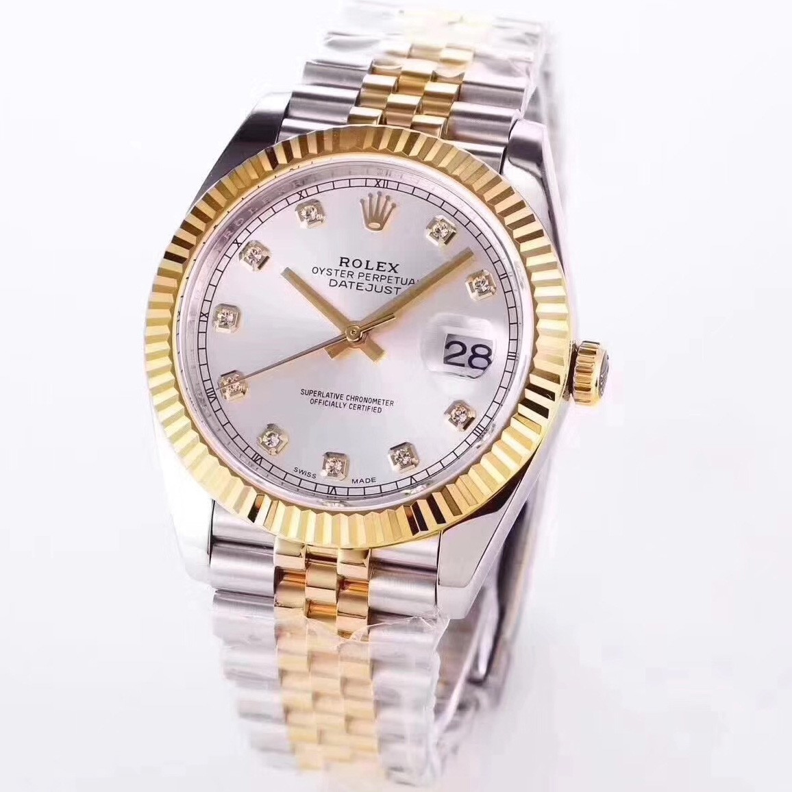 Replica Swiss Rolex Datejust 41 White Dial Diamond Markers Men's Watch 126333