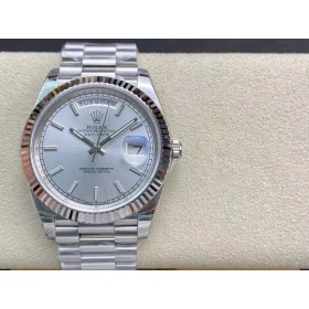 High End Swiss Rolex Day-Date Silver Dial Automatic Replica Men's Watch 228239-0003 