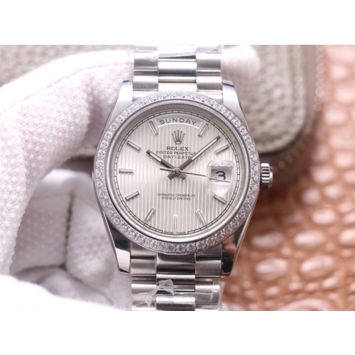 Replica Swiss Rolex Day-Date Automatic Silver Dial Diamond Men's Watch 228349